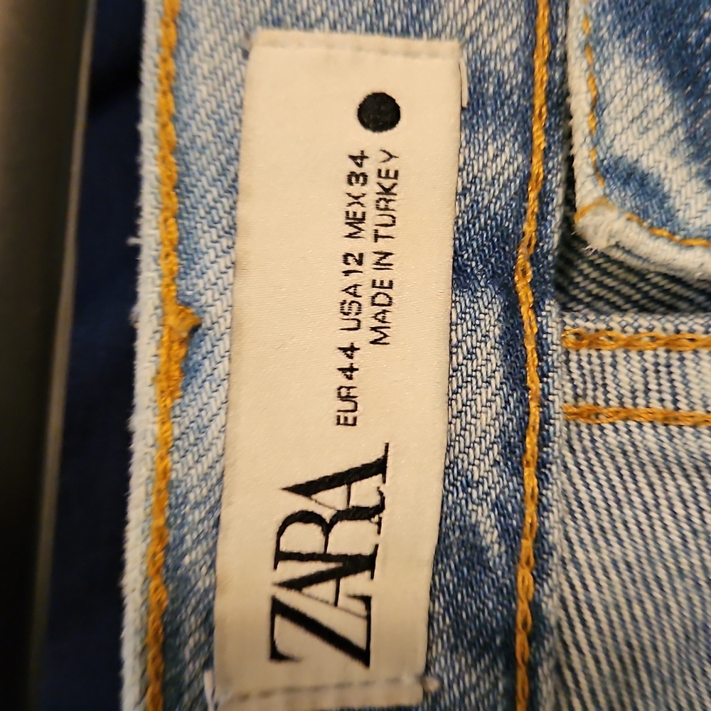 Zara Womens Relaxed Fit Ripped Jeans - Light Blue - Picture 3 of 3
